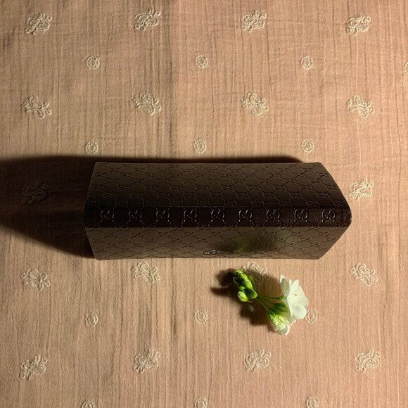 Gucci Italian eyeglasses with case and cloth - Picture 6 of 12